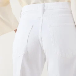 The Lax Wide Leg Jeans
