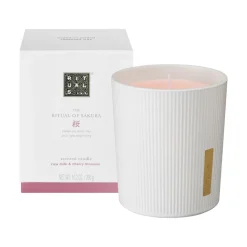 The Ritual of Sakura Scented Candle 290 g