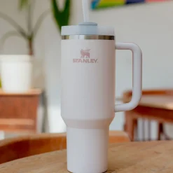 The Rose Quartz Quencher H20 FlowState™ Tumbler 1.18L