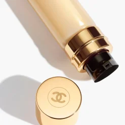 Ultimate Serum: Rejuvenates And Redefines