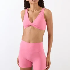 Ultimate Twist Front Bra