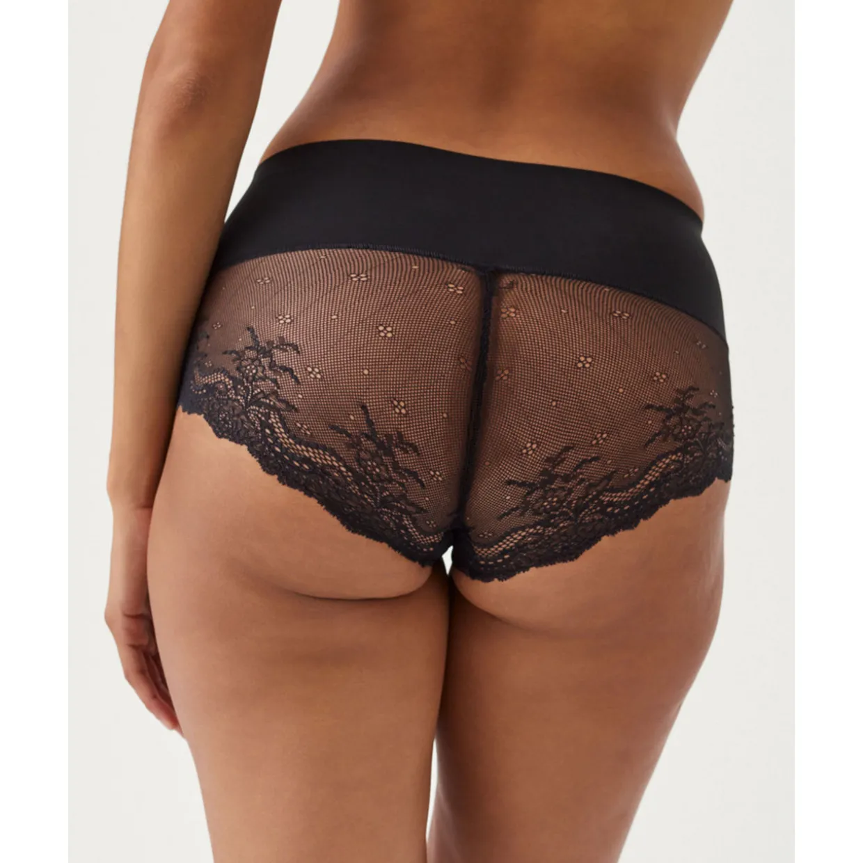 Undie-tectable® Light Control Lace Hi-Hipster Briefs