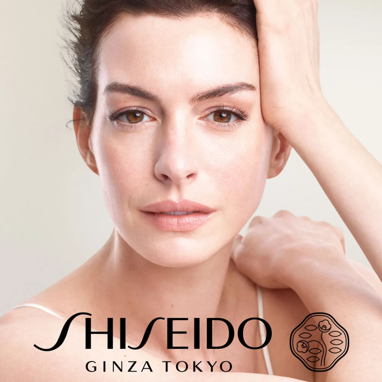 Vital Perfection Uplifting and Firming Advanced Day Cream SPF30