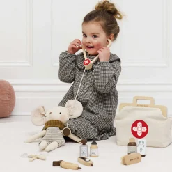 Wooden Animal Vet Set