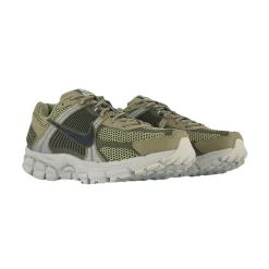 Zoom Vomero 5 Trainers